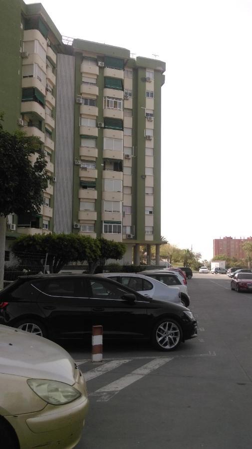 Apartmán Piso Muy Amplio En Malaga . Exteriér fotografie